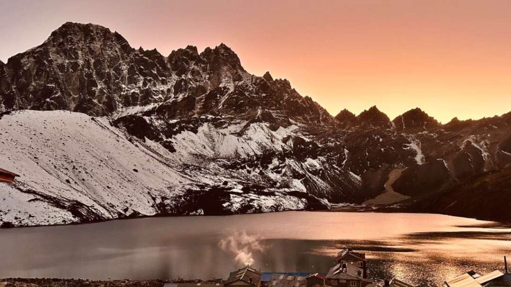 Sunset at Gokyo Lake