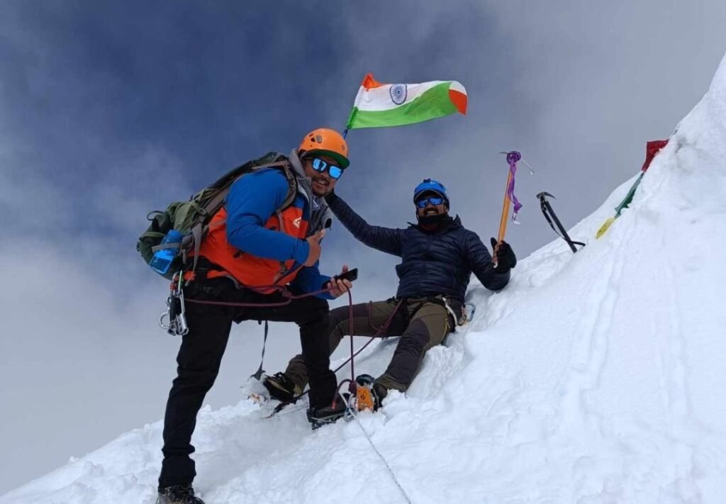 Rescue During Island Peak Climb
